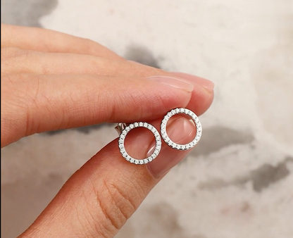 Open Circle Diamond Stud Earring Cushionblue