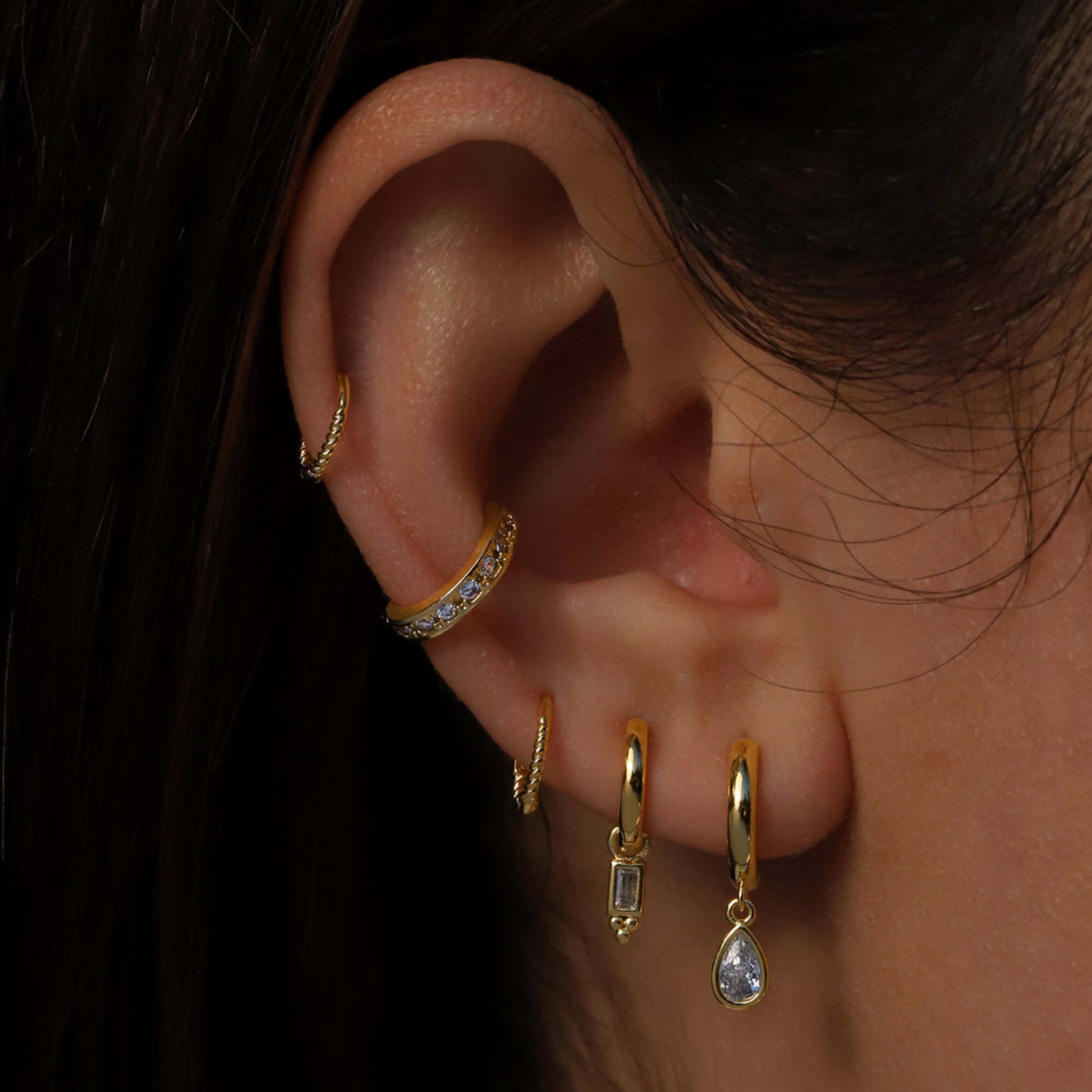 14k Gold Diamond Ear Cuff Cushionblue