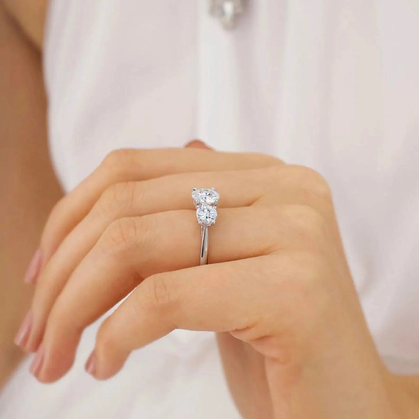 Round Diamond Trilogy Ring, Three Stone Engagement Ring, 14K Gold Bridal Jewelry, Anniversary Promise Ring for Her Cushionblue