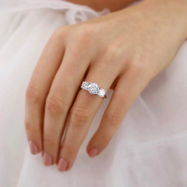 Round Diamond Trilogy Ring, Three Stone Engagement Ring, 14K Gold Bridal Jewelry, Anniversary Promise Ring for Her Cushionblue