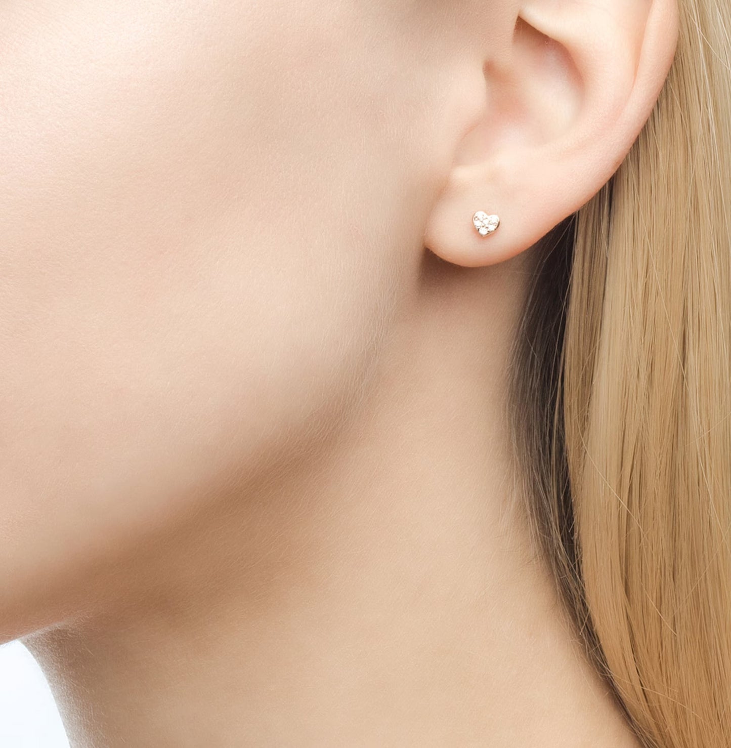 Tiny Heart Shaped Gold Earring Cushionblue