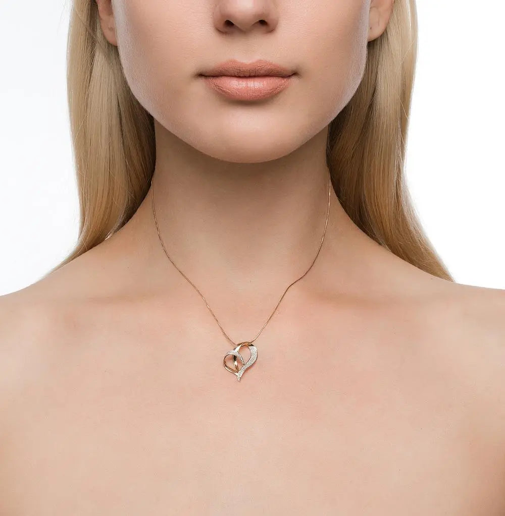 Heart shape Rose Gold pendant necklace with diamonds - cushionblue