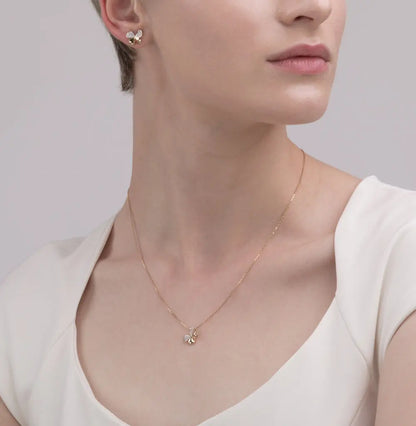 Yellow Gold Butterfly pendant necklace with diamonds - cushionblue