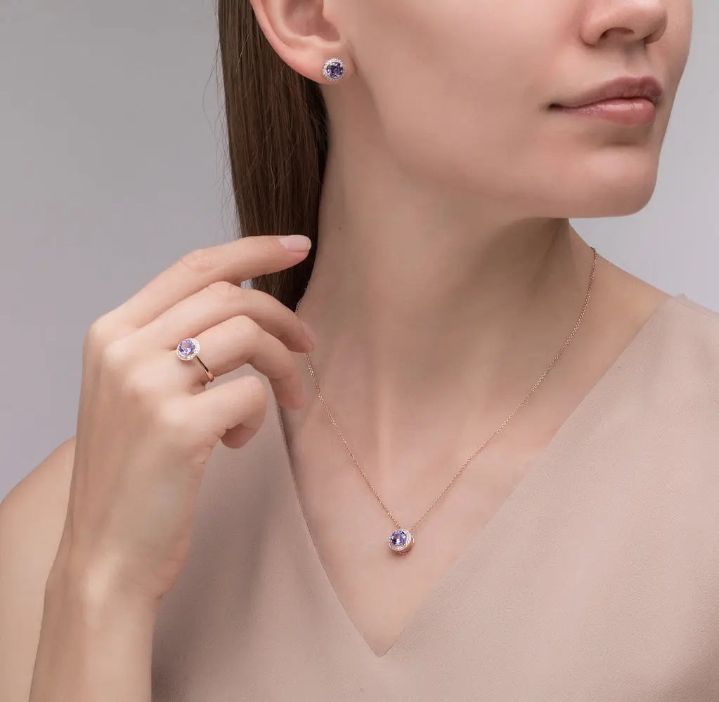 Rose Gold Round pendant necklace with tanzanite and diamonds - cushionblue