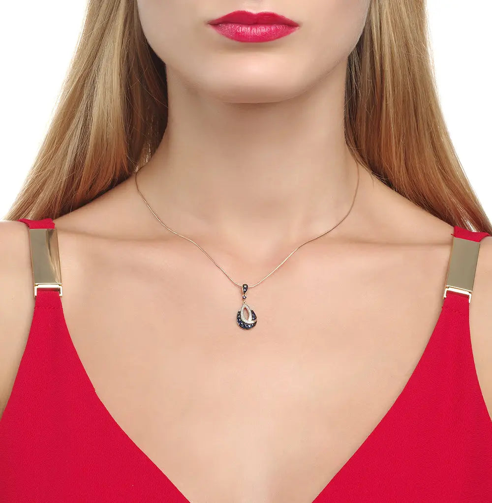 White Gold pendant necklace with sapphires and diamonds - cushionblue