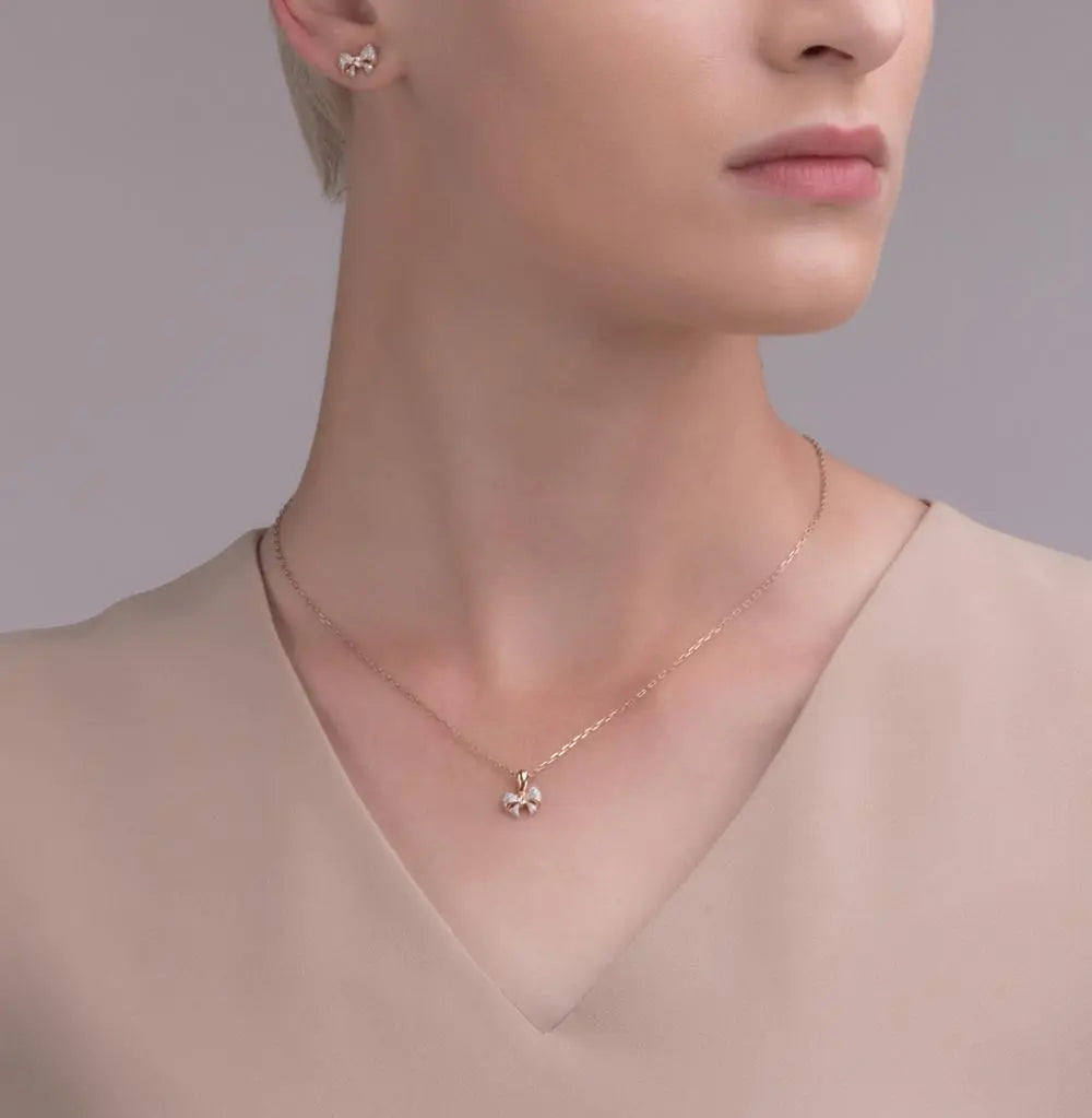 Diamond with Rose Gold Unique pendant necklace - cushionblue