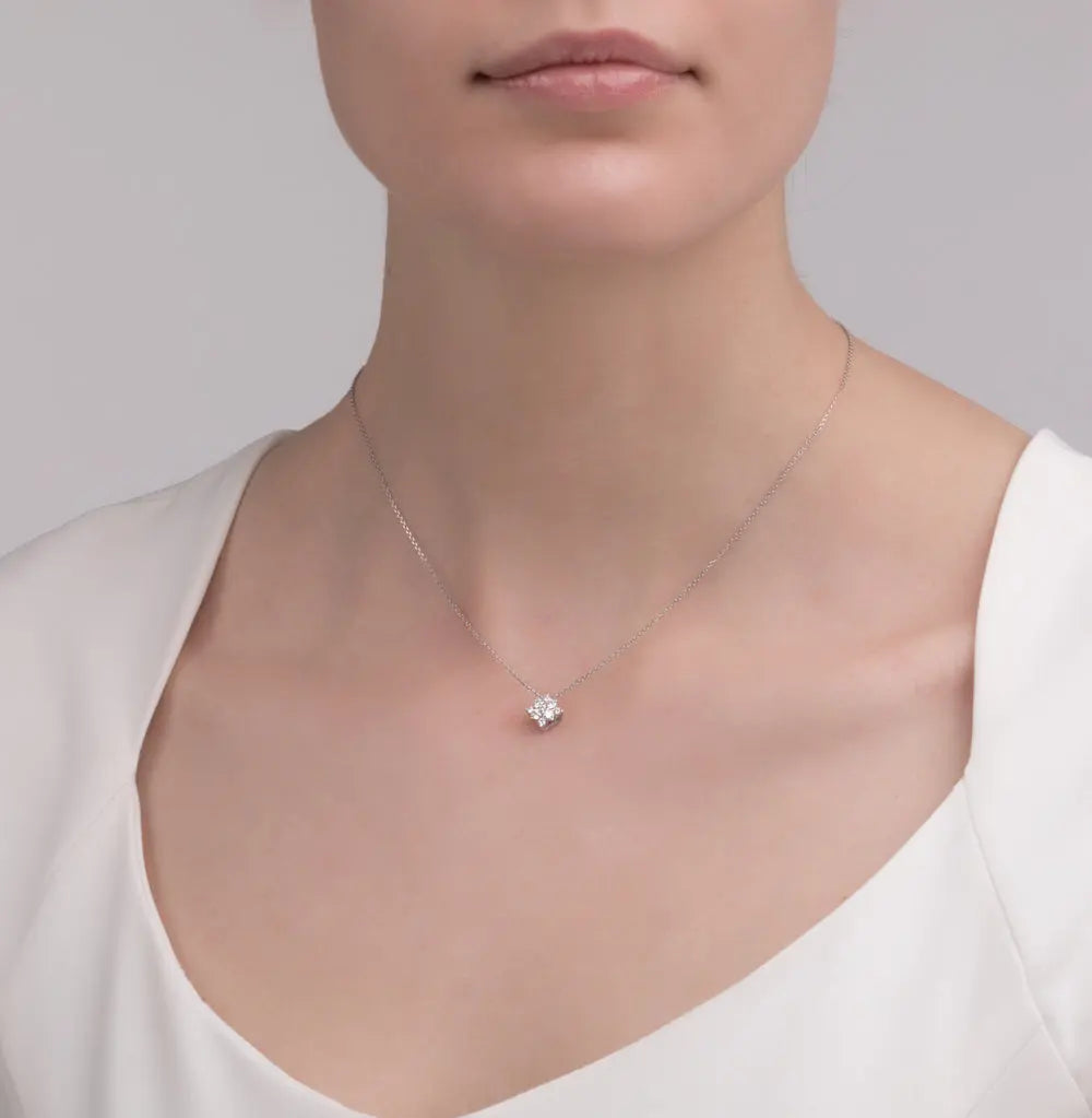 White Gold pendant necklace with diamonds - cushionblue