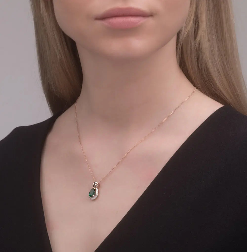 Rose Gold Pear pendant necklace with diamonds and emerald - cushionblue