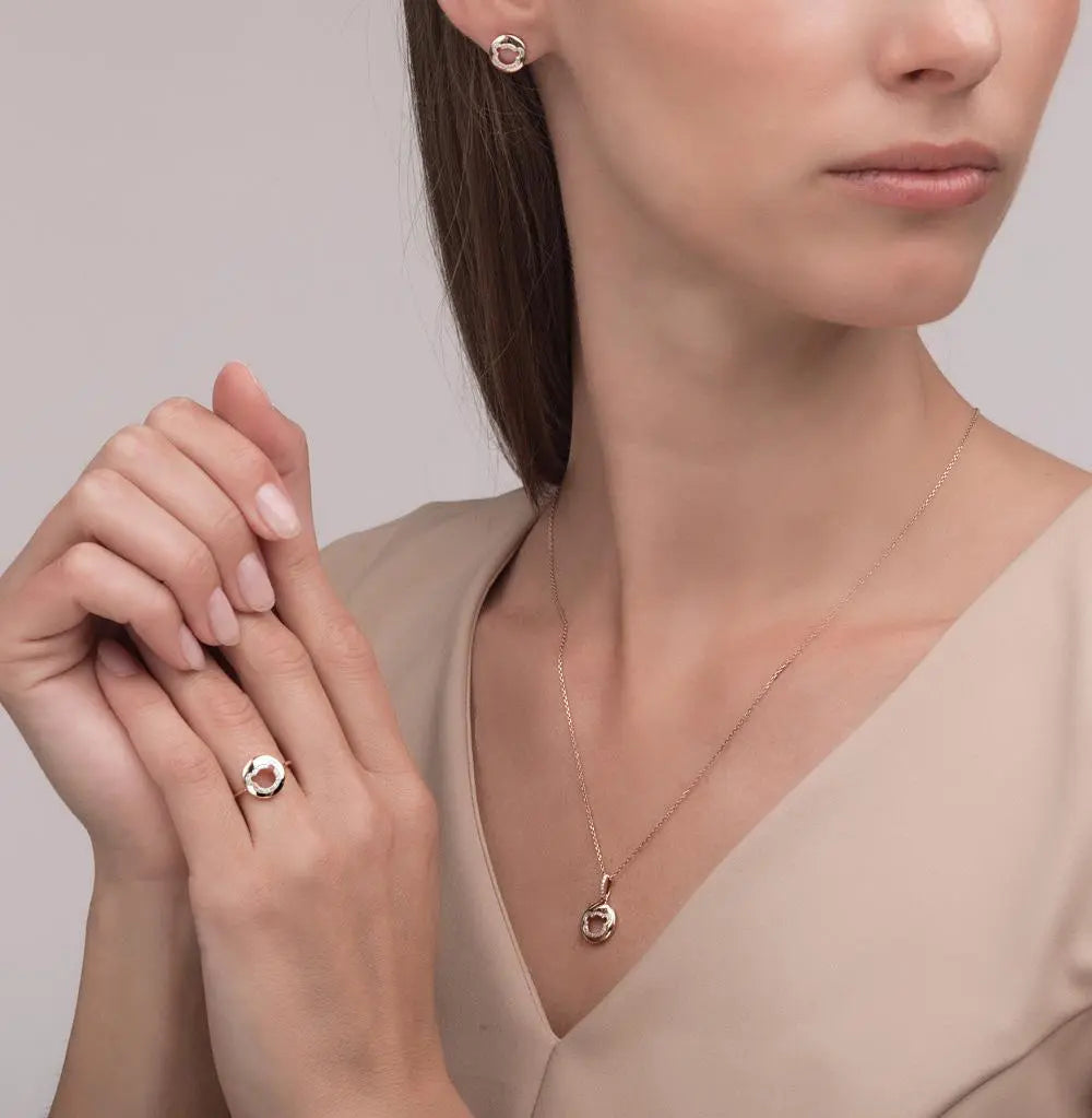 Diamonds with Rose Gold Unique pendant necklace - cushionblue