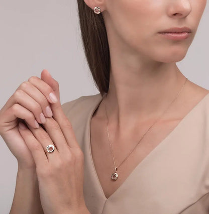 Diamonds with Rose Gold Unique pendant necklace - cushionblue
