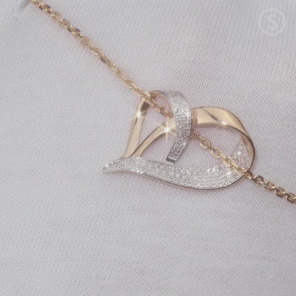 Heart shape Rose Gold pendant necklace with diamonds