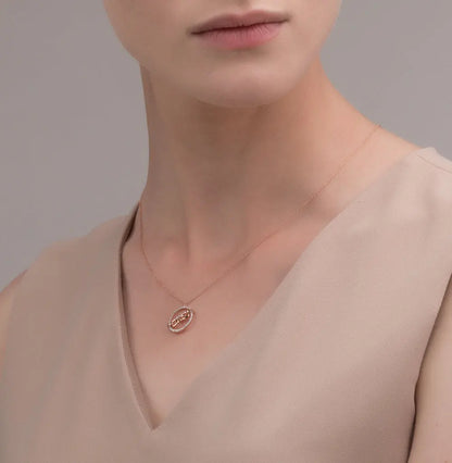 Rose Gold Round Pendants necklace with diamonds - cushionblue
