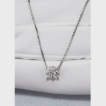 White Gold pendant necklace with diamonds