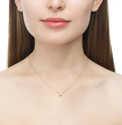 Yellow Gold Round pendant necklace with diamonds - cushionblue